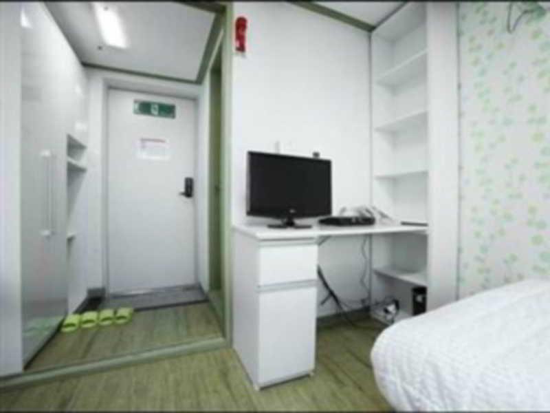 Hotel Navistar Yeongdeungpo 2*